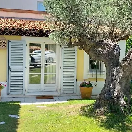 Pavillon * Cassis